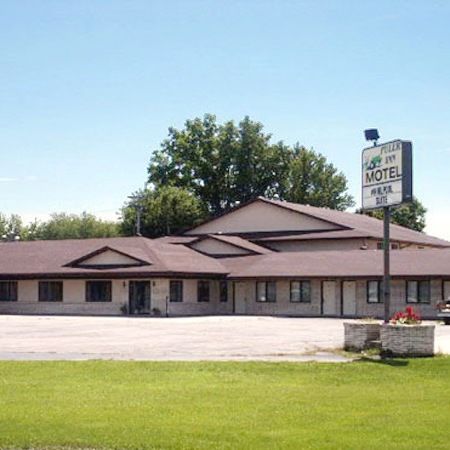 Dutch Country Inn Kalona Buitenkant foto